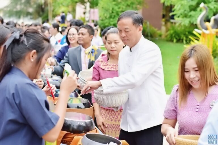 ทำบุญตักบาตร ครบรอบ 25ปี โรงเรียนเตรียมอุดมศึกษา ภาคตะวันออกเฉียงเหนือ